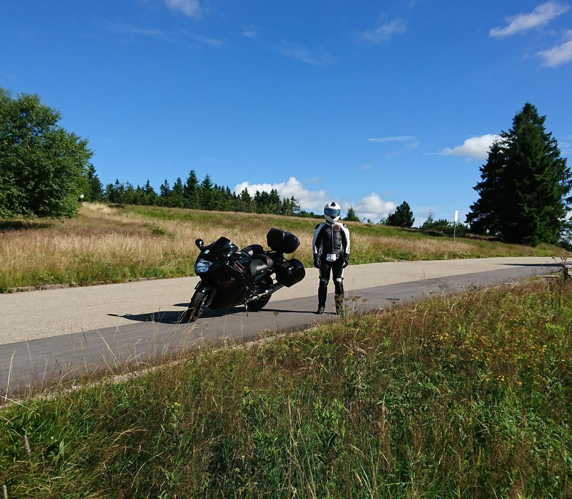 Honda CBR 1100 XX SuperBlackbird solgt billede 15