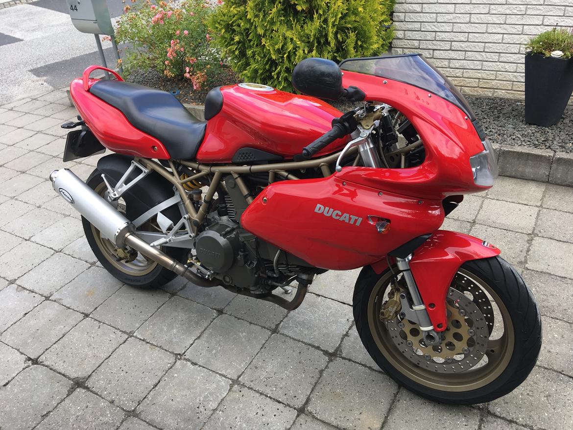 Ducati 750 SuperSport ie nuda billede 1
