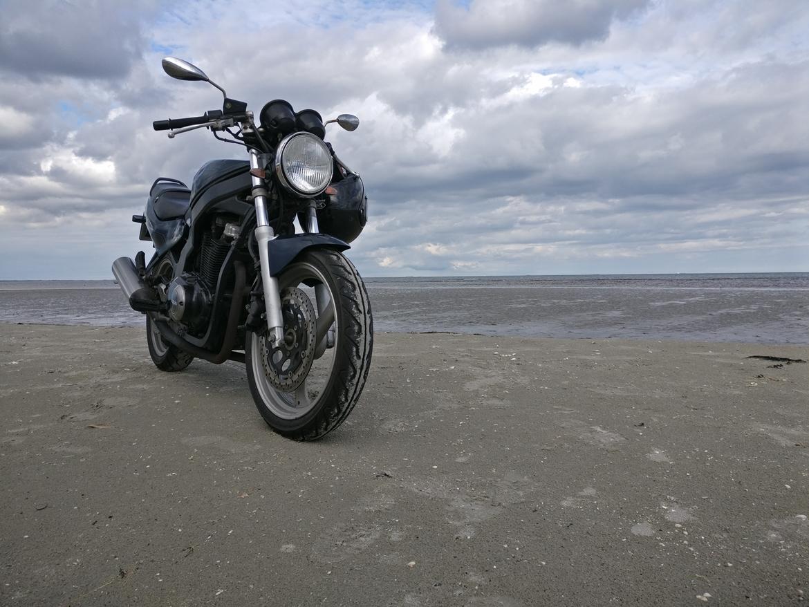 Suzuki GS 400 E - Jerup strand billede 1