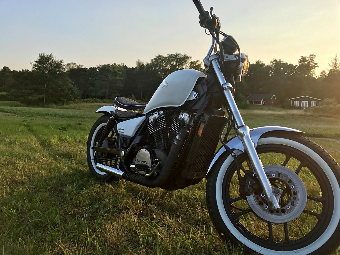 Honda VT700 billede 10