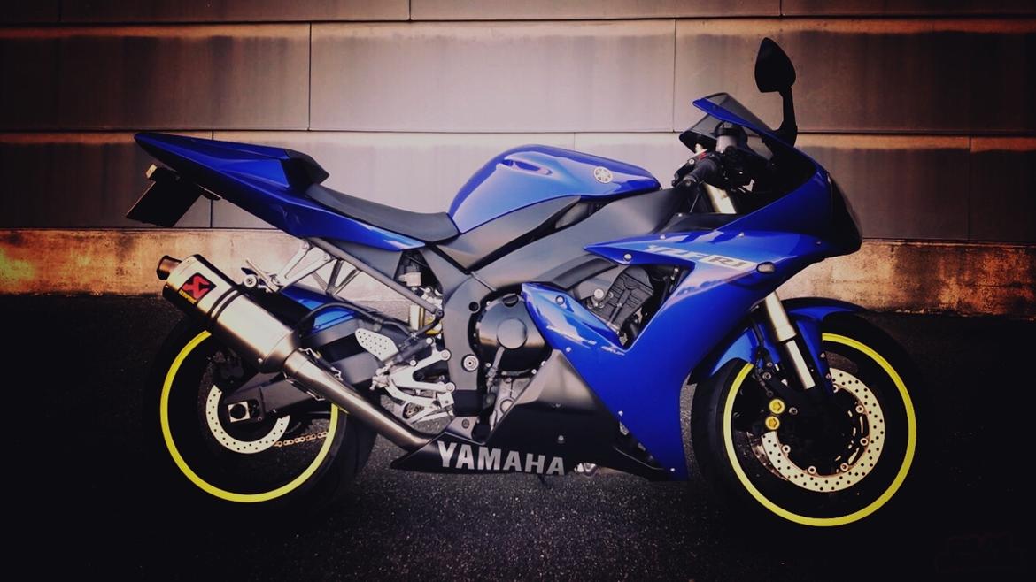 Yamaha YZF 1000 R1 billede 1