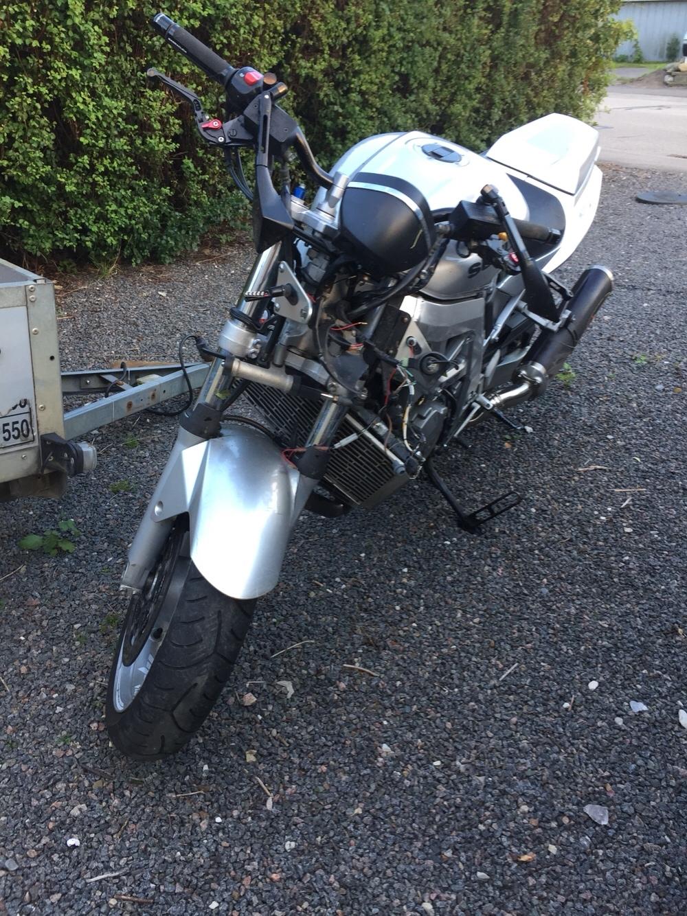 Suzuki SV1000 N billede 23