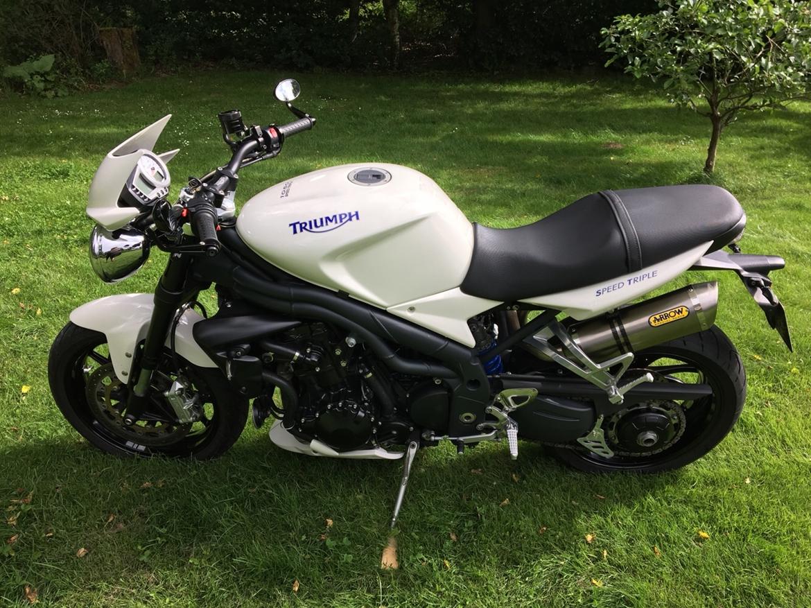 Triumph Speed Triple 1050 (solgt) billede 4