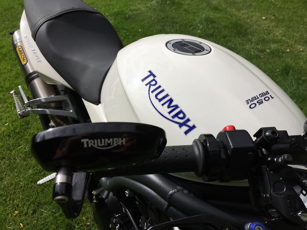 Triumph Speed Triple 1050 (solgt) billede 7