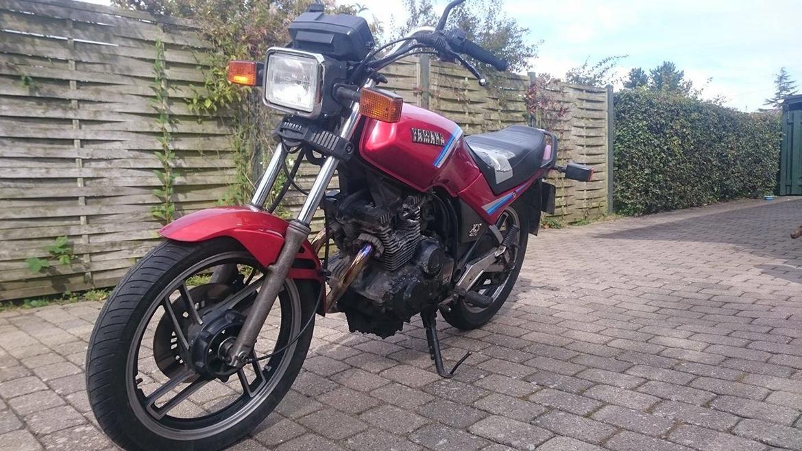 Yamaha XS 400 SECA billede 1