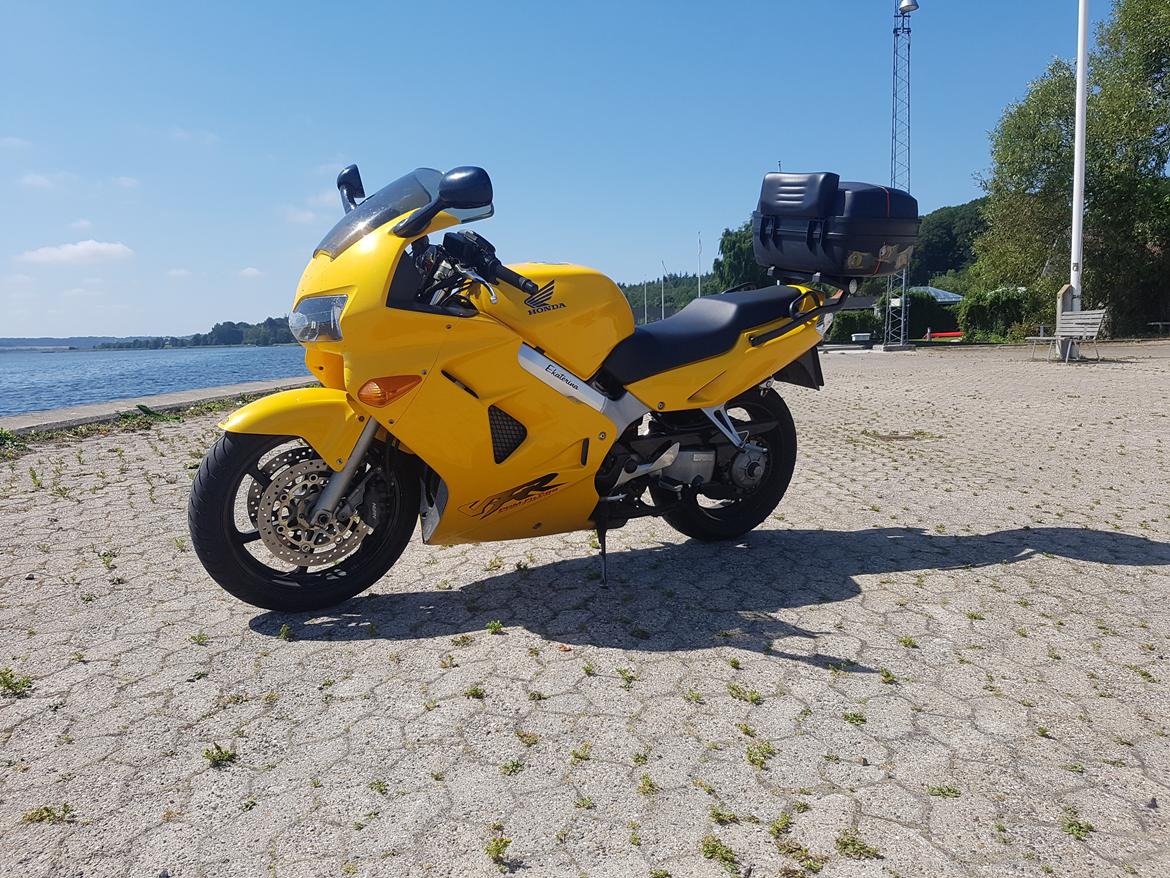 Honda VFR 800 FI billede 17