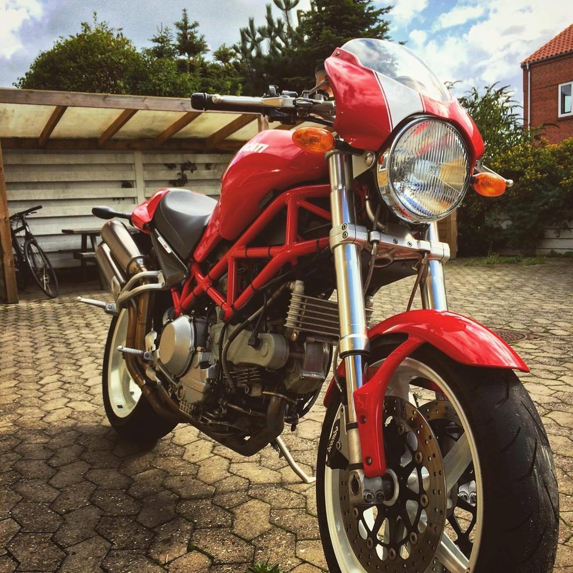 Ducati Monster S2R 1000 billede 1