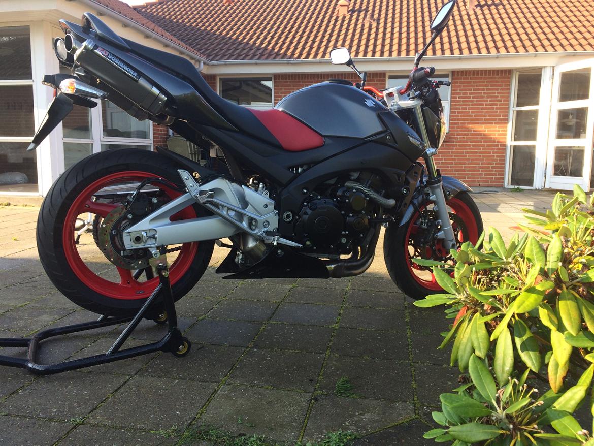 Suzuki GSR 600 A billede 27