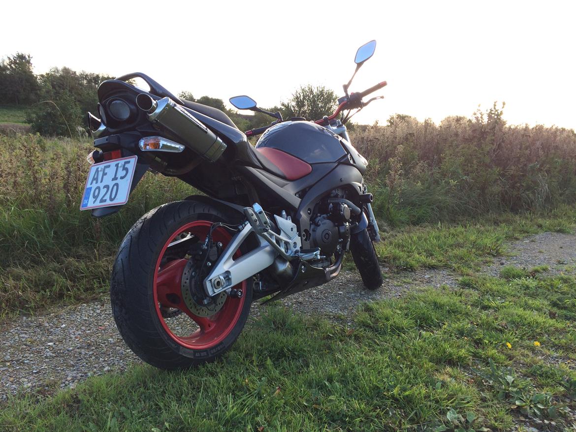 Suzuki GSR 600 A billede 11