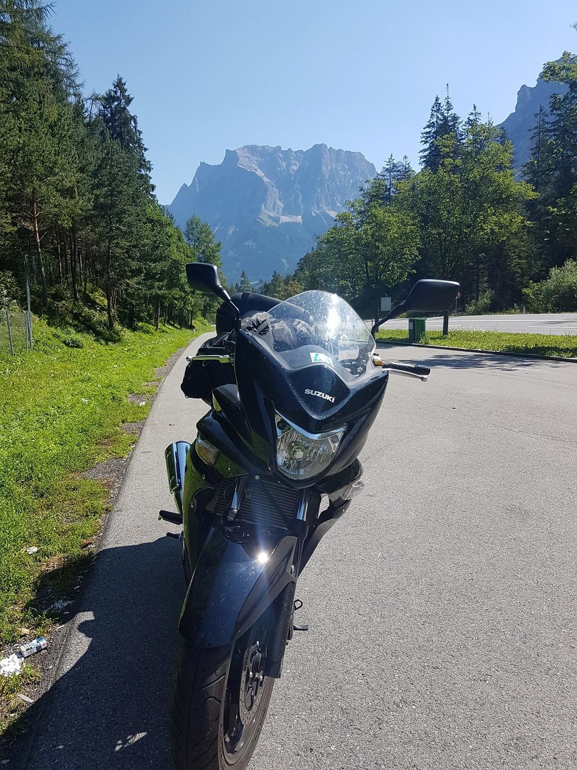 Suzuki Inazuma GW250 F - Fra min tur til Østrig sommeren 2017 billede 1