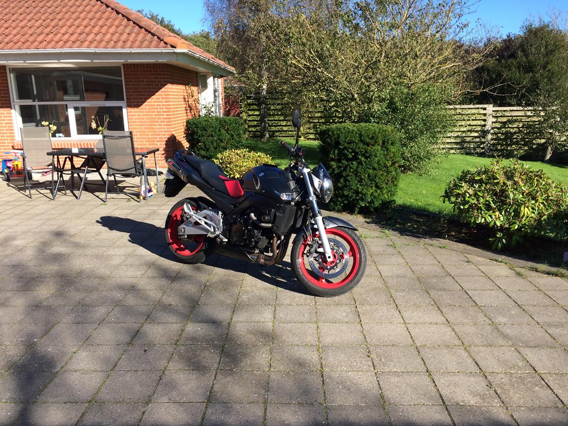 Suzuki GSR 600 A billede 12