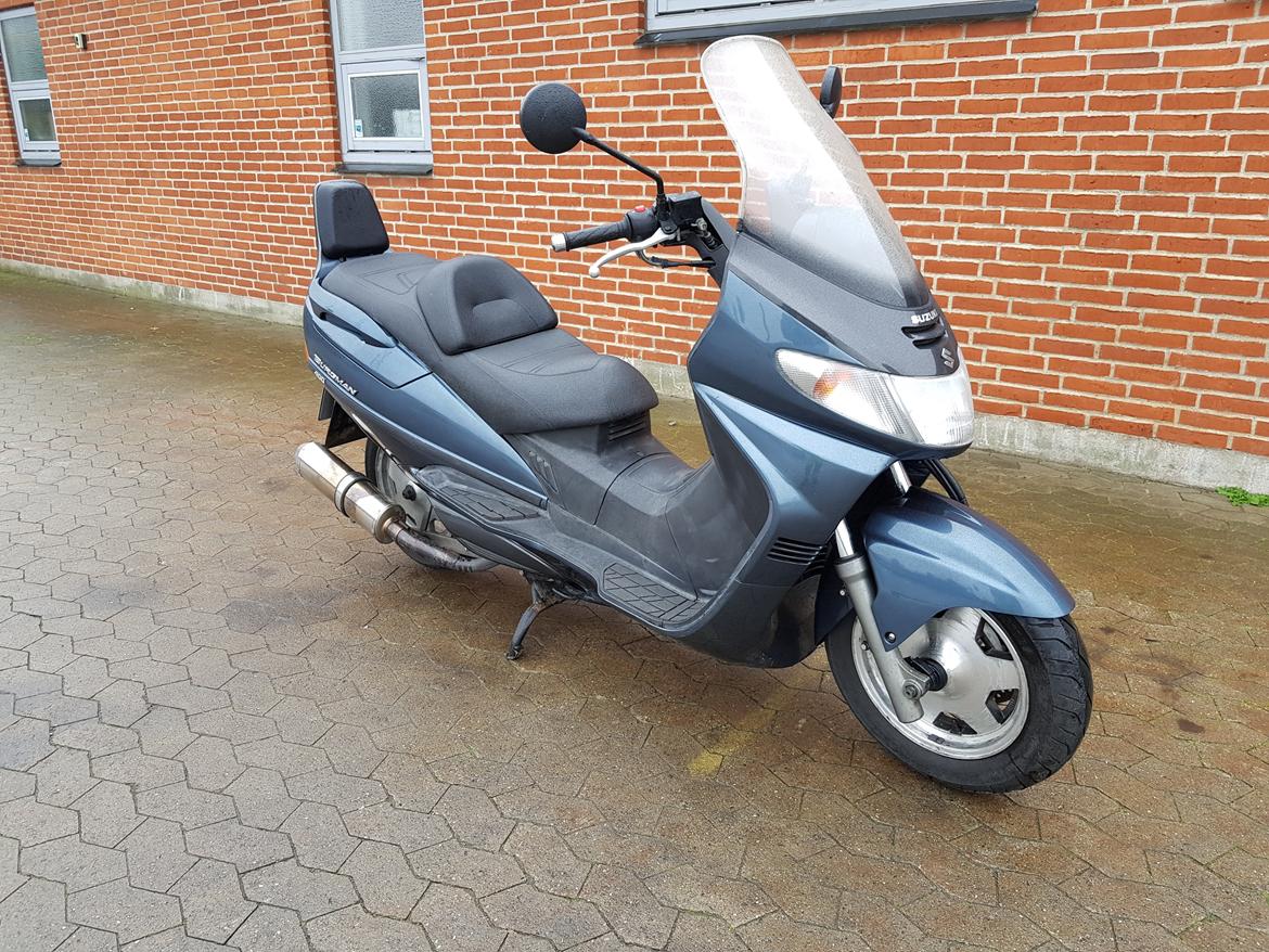 Suzuki Burgman AN 400 (Solgt) billede 1