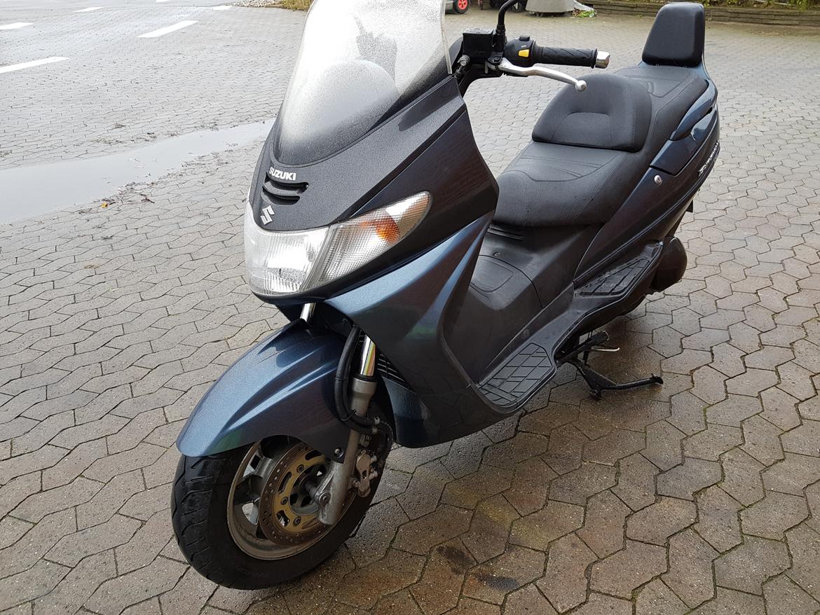 Suzuki Burgman AN 400 (Solgt) billede 4