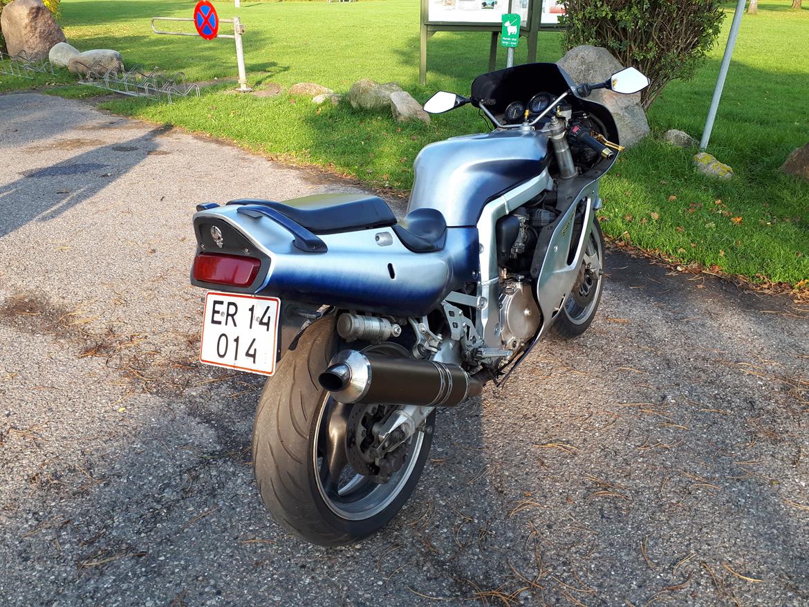 Suzuki GSXR 750 (SOLGT) billede 6