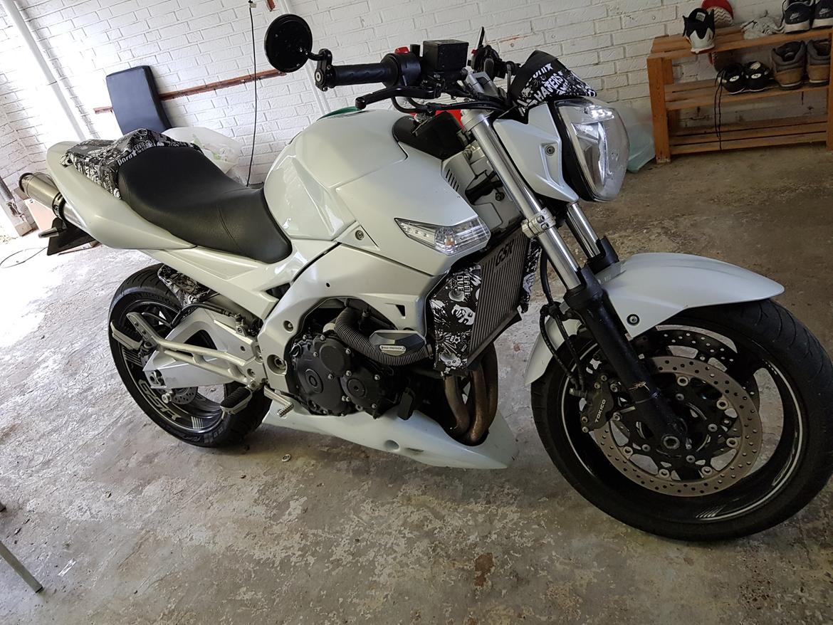 Suzuki GSR 600cc billede 3