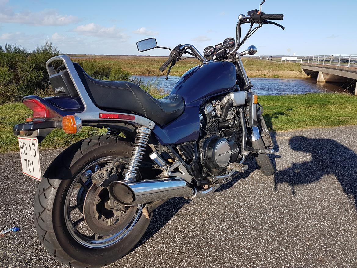 Honda vf 1100 c 65 Magna  billede 2