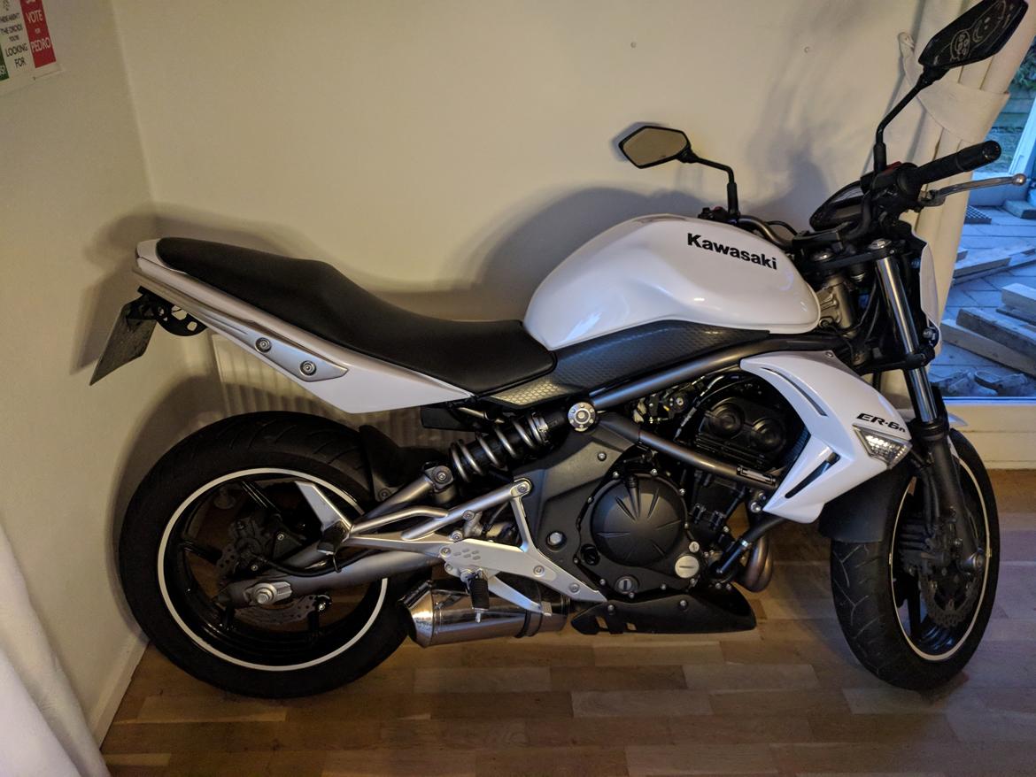 Kawasaki ER-6N SOLGT billede 1