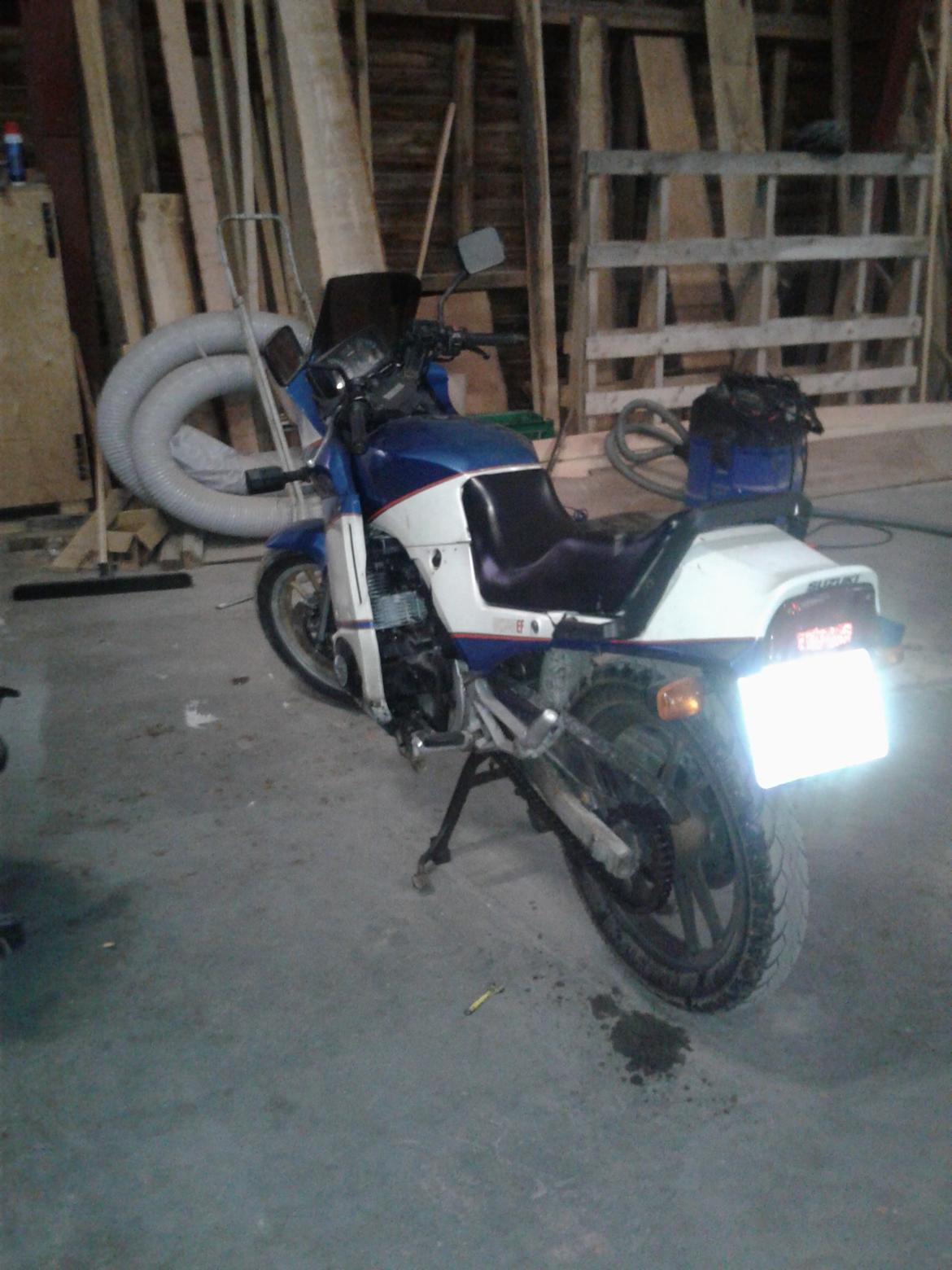 Suzuki gsx550 es billede 3