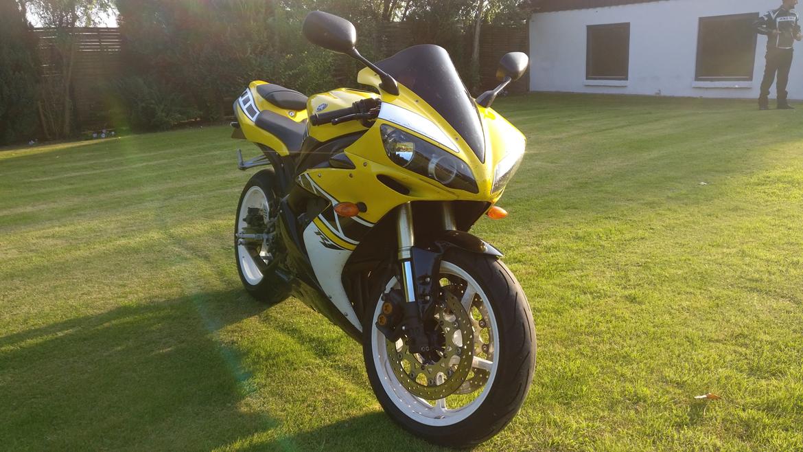 Yamaha Yzf R1 billede 3