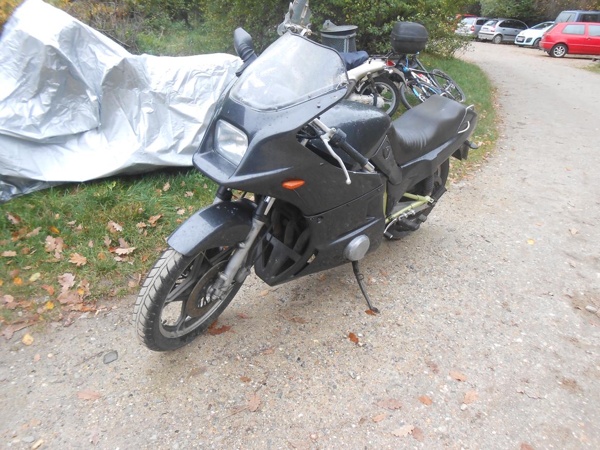 Suzuki GSX 750s Katana billede 1