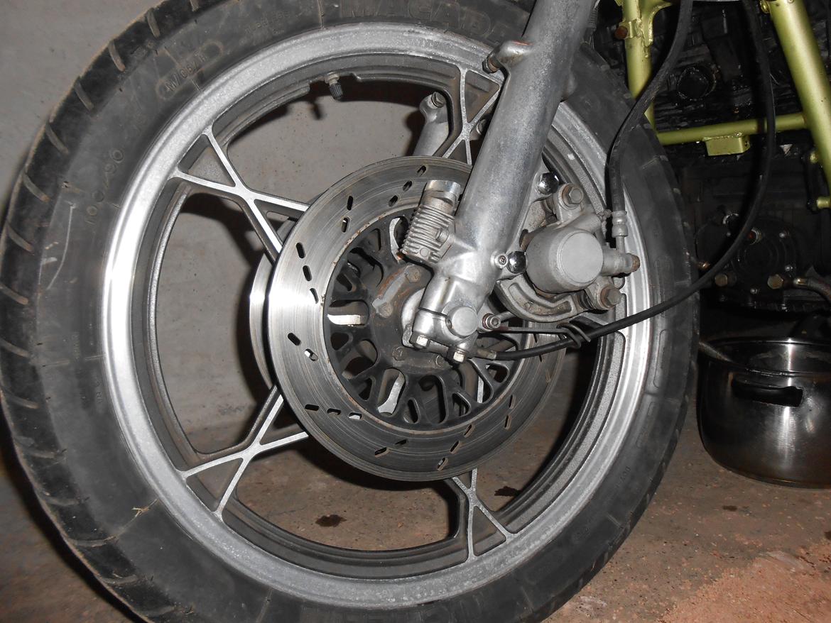 Suzuki GSX 750s Katana billede 14