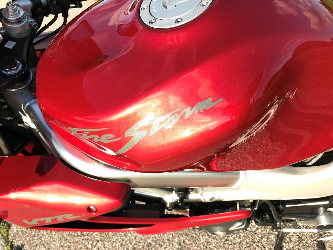Honda VTR 1000 billede 11