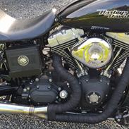 Harley Davidson Dyna super glide