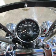 Suzuki Intruder VS800