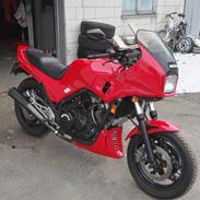 Honda VF1000F (Solgt)