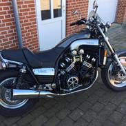 Yamaha V-max 1200