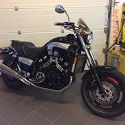 Yamaha V-max 1200