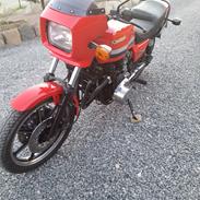 Kawasaki GPZ1100B2
