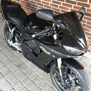 Yamaha YZF-R6 solgt