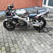 Honda CBR