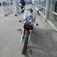 Suzuki Intruder VS800