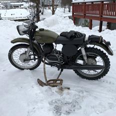 Jawa Monark Sweadich Army