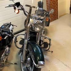 Harley Davidson Softail Heritage Nostalgia. FLSTN