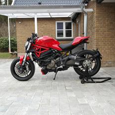 Ducati Monster 1200 (Solgt)
