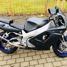 Yamaha YZF 750 R (SOLGT)