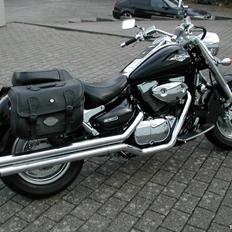 Suzuki C 1500