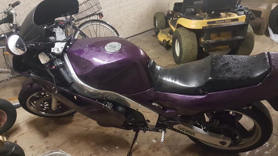 Yamaha FZR 1000 billede 8