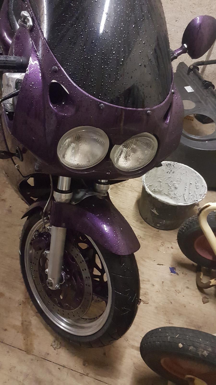 Yamaha FZR 1000 billede 10