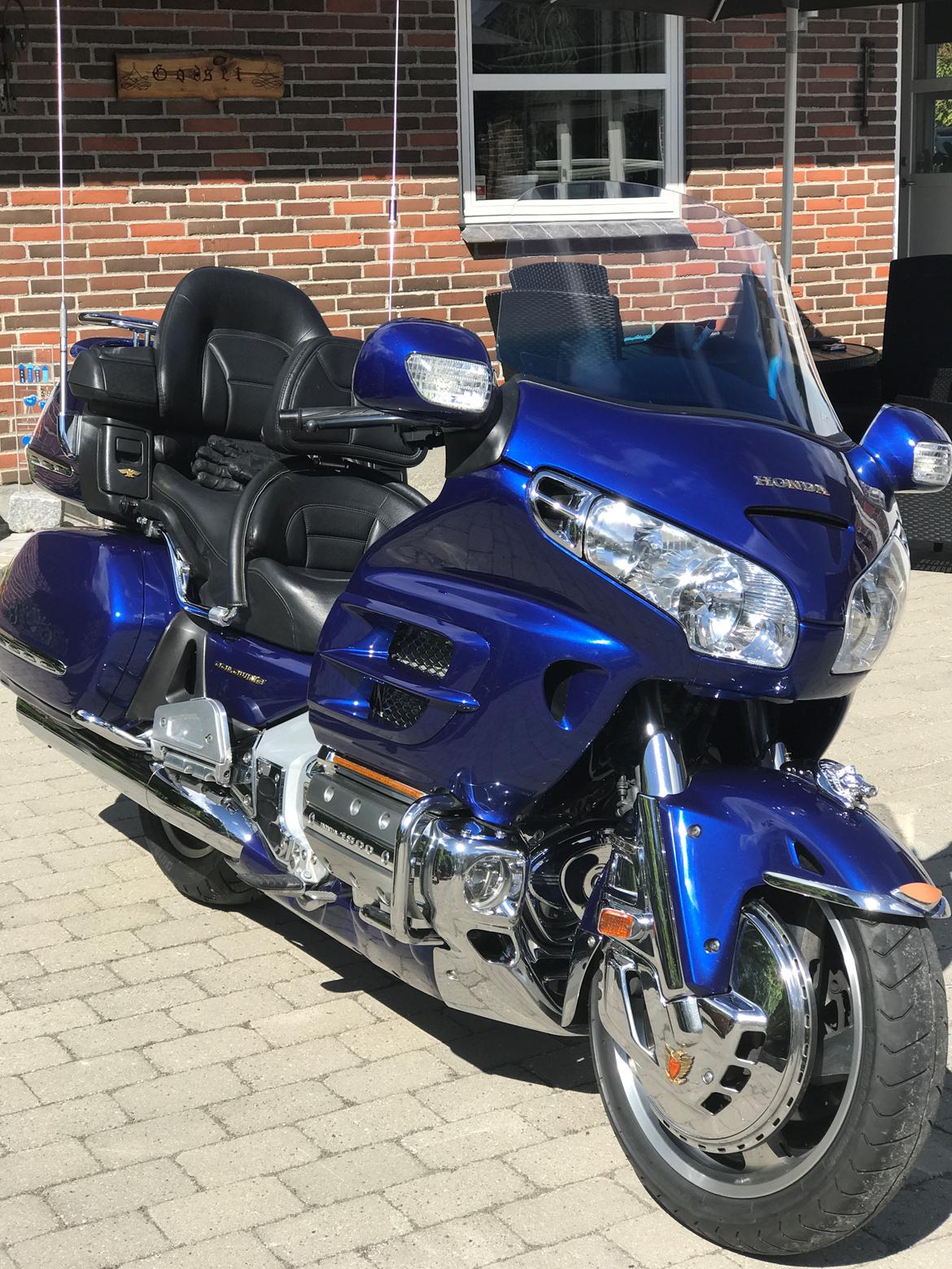 Хонда gold wing 1800