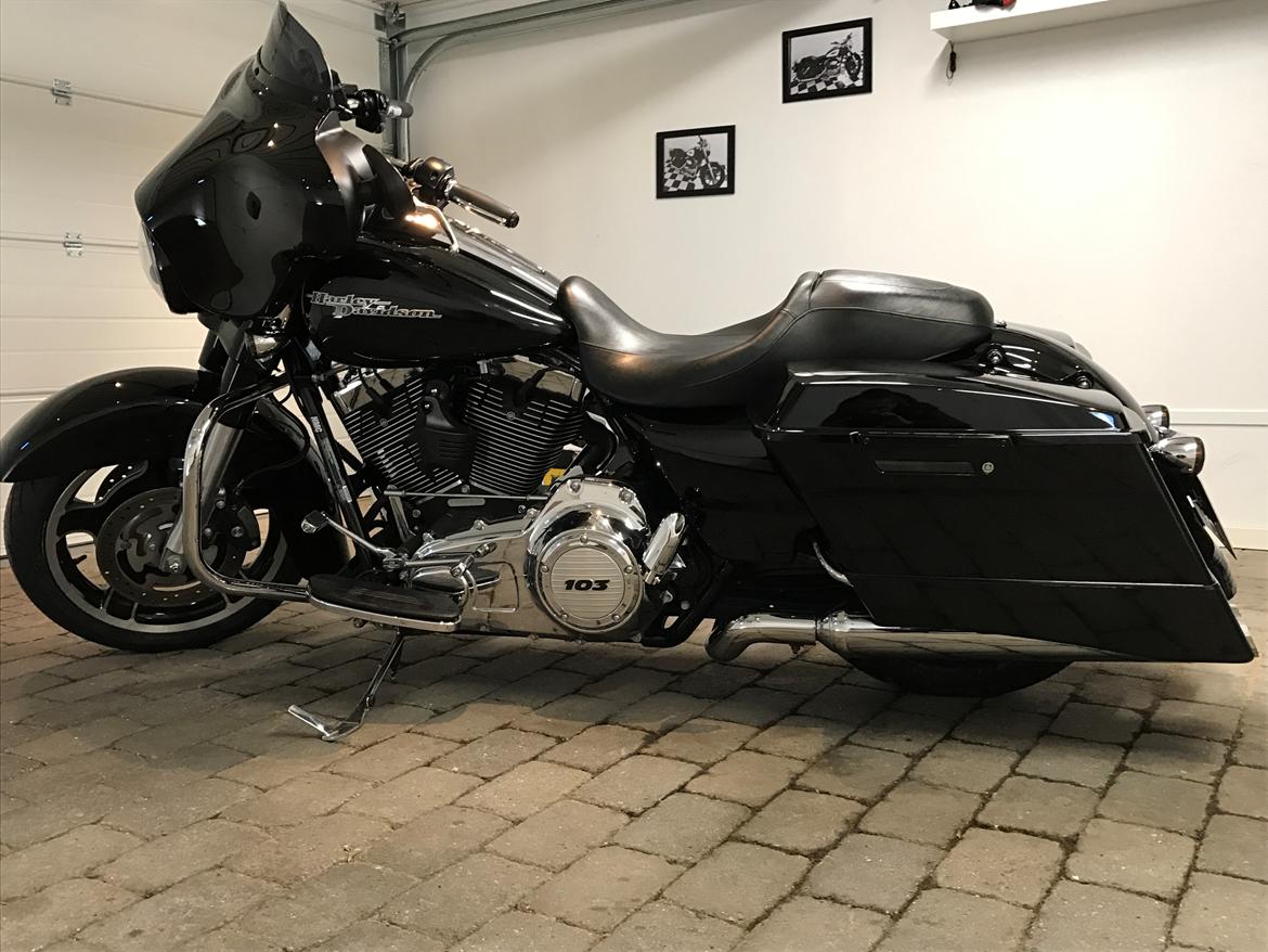 Harley Davidson FLHX  billede 3