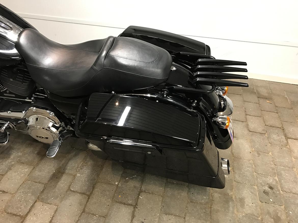 Harley Davidson FLHX  billede 2