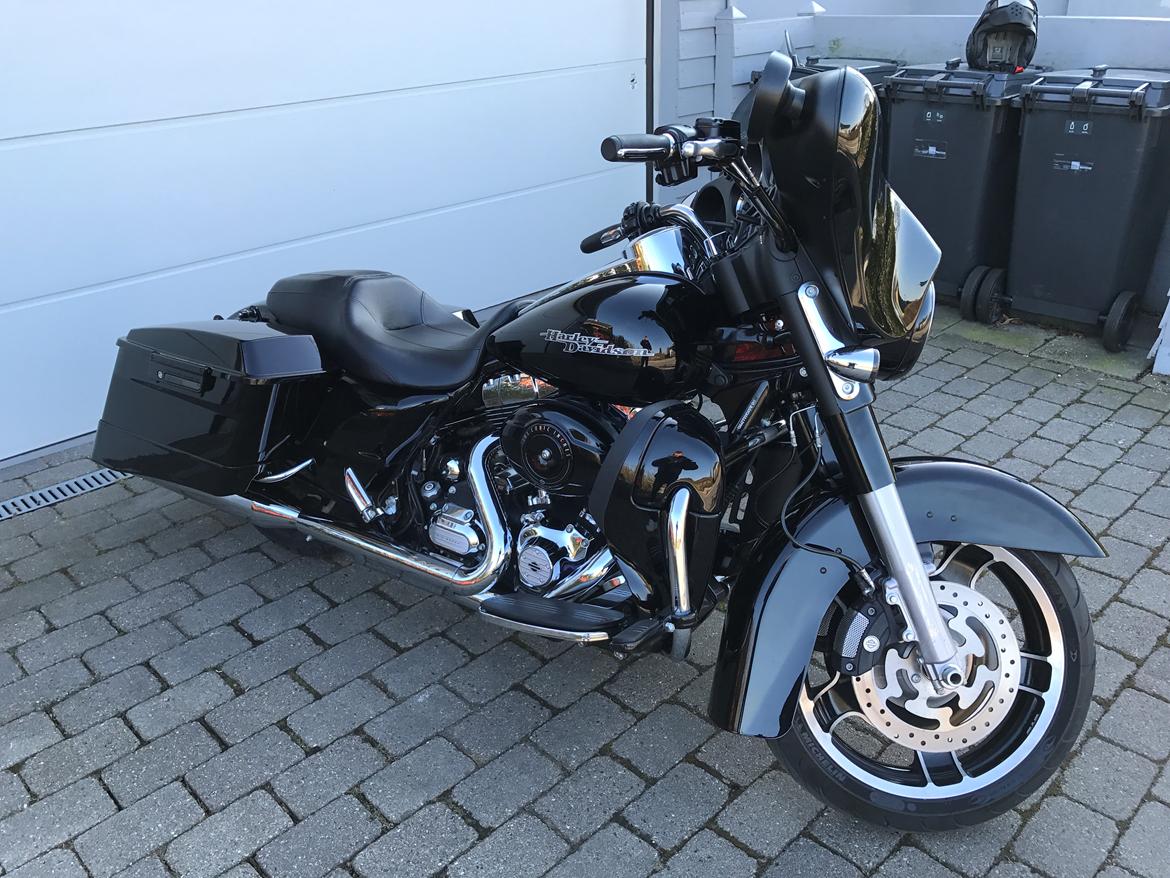 Harley Davidson FLHX  billede 5