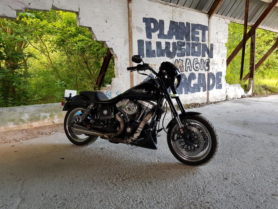 Harley Davidson Dyna super glide billede 1