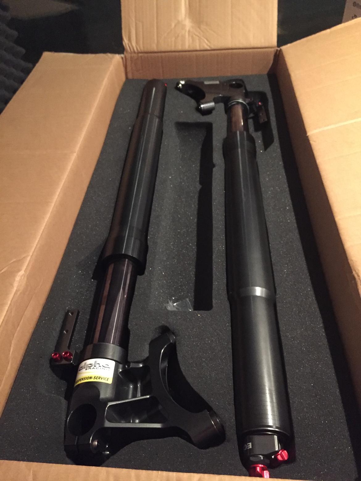 Yamaha 2015 R1M / R1  billede 20