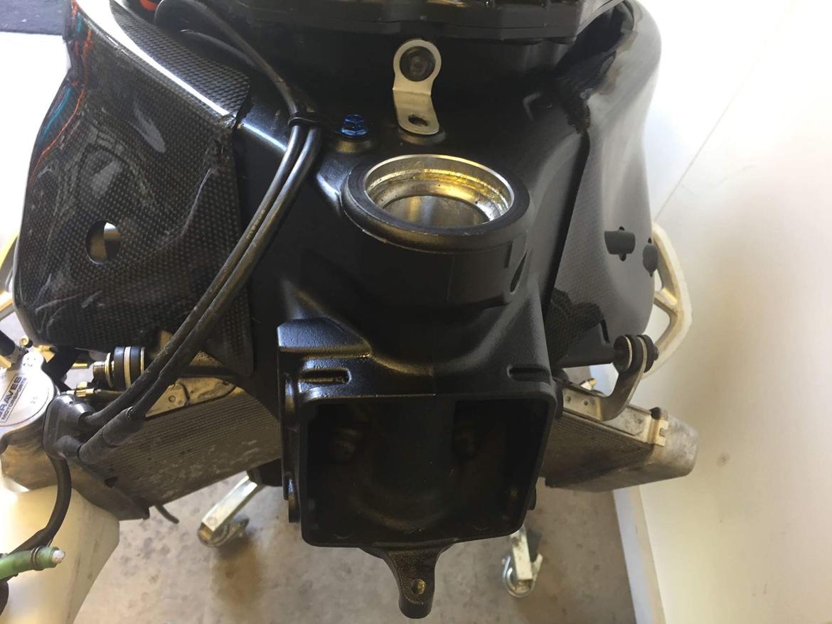 Yamaha 2015 R1M / R1  billede 15