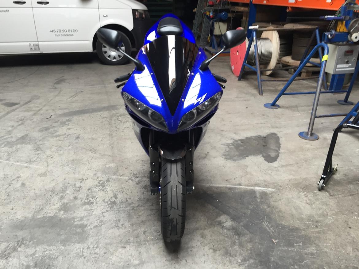 Yamaha R1 billede 15